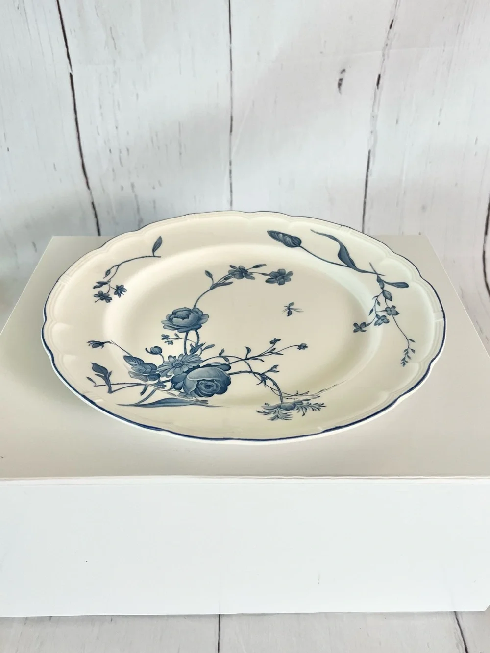 Vintage Nikko French Country Antoinette Blue Floral Dinner Plate 10.5